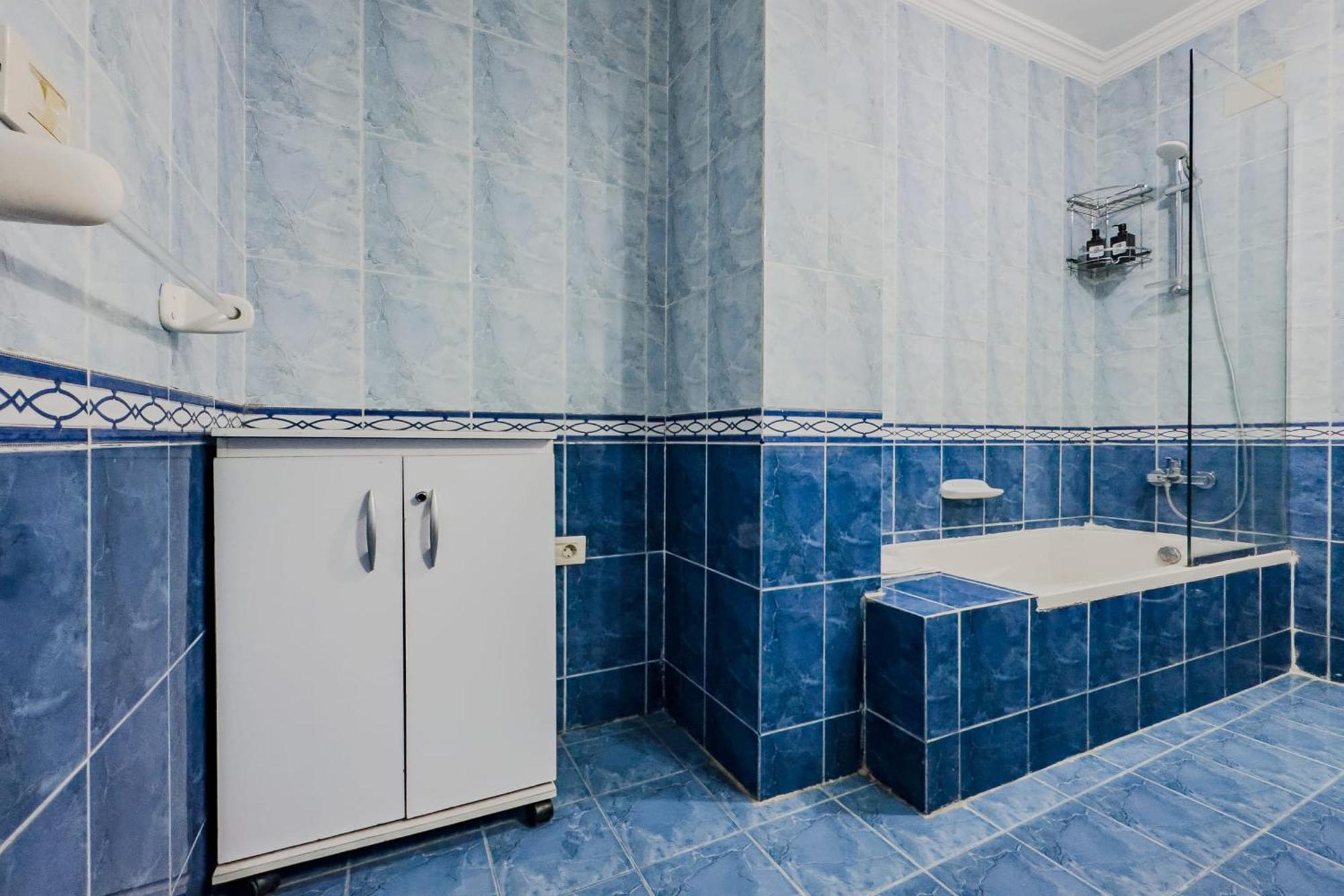 Distinct & Decent 2 Bdr Apt Steps From Nightlife And Airport Каир Экстерьер фото
