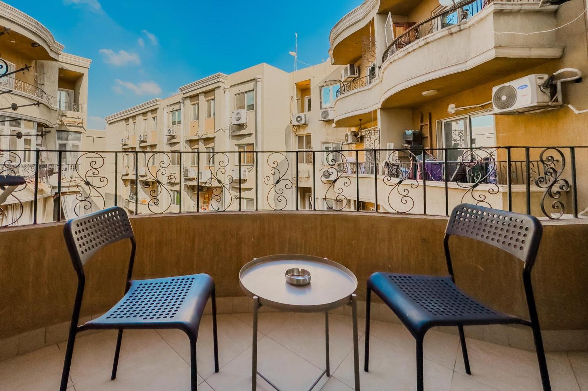 Distinct & Decent 2 Bdr Apt Steps From Nightlife And Airport Каир Экстерьер фото
